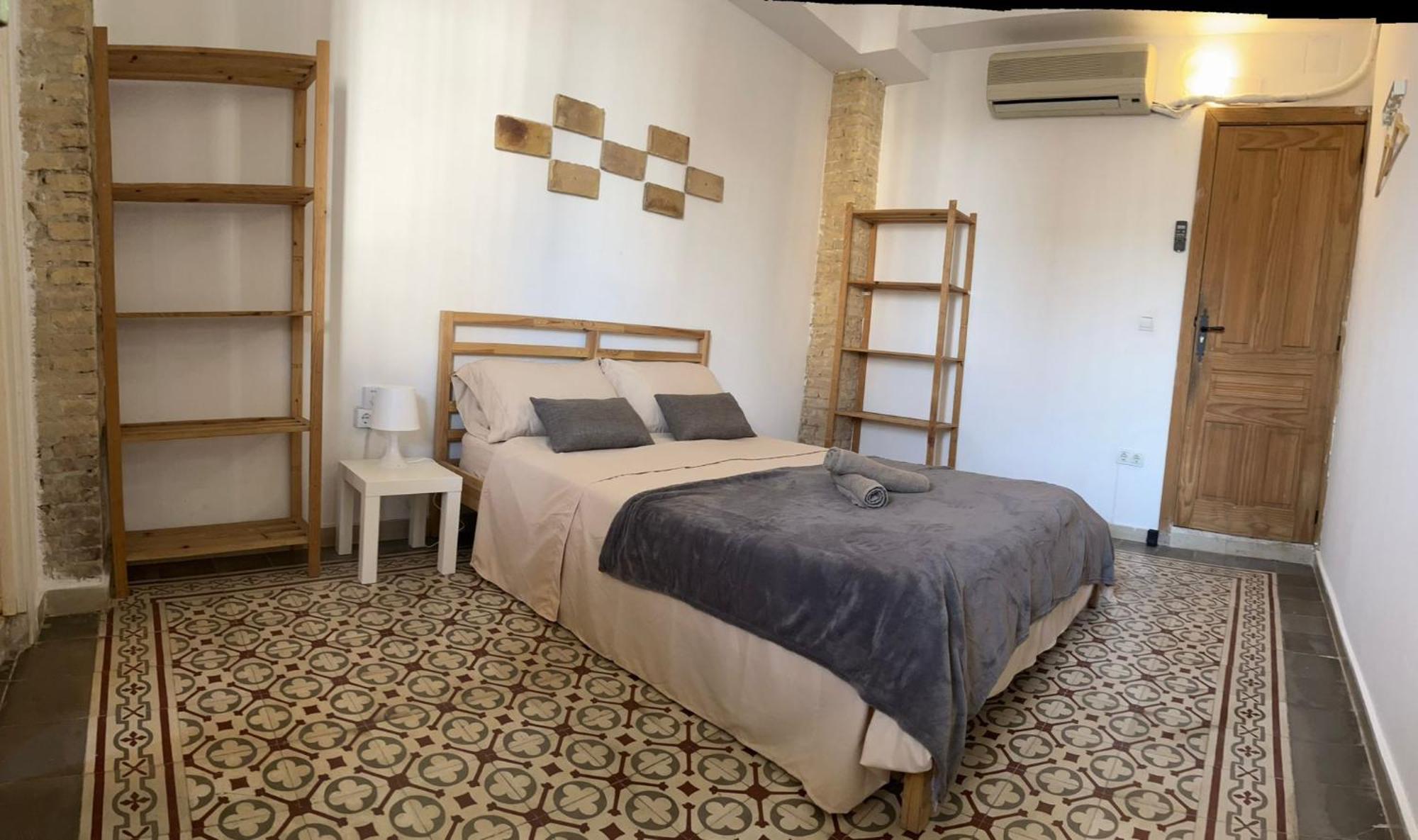 Kiwi Rooms Auto Check-In Валенсія Номер фото